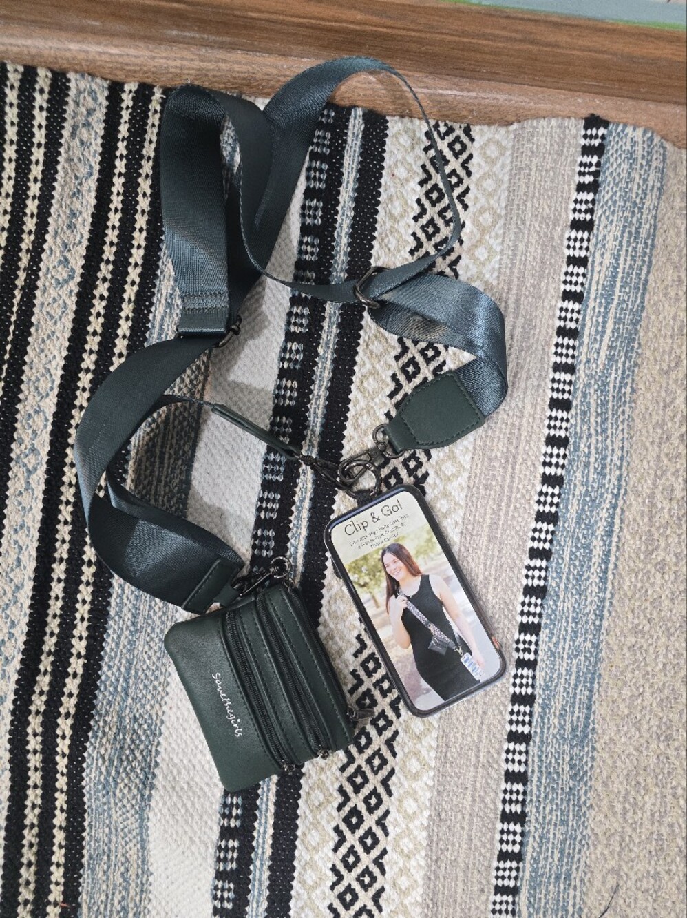Save The Girls Clip & Go Phone Purse Crossbody Strap Zippered Pouch Green NWT